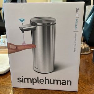 Simplehuman sensor pump liquid soap or sanitizer